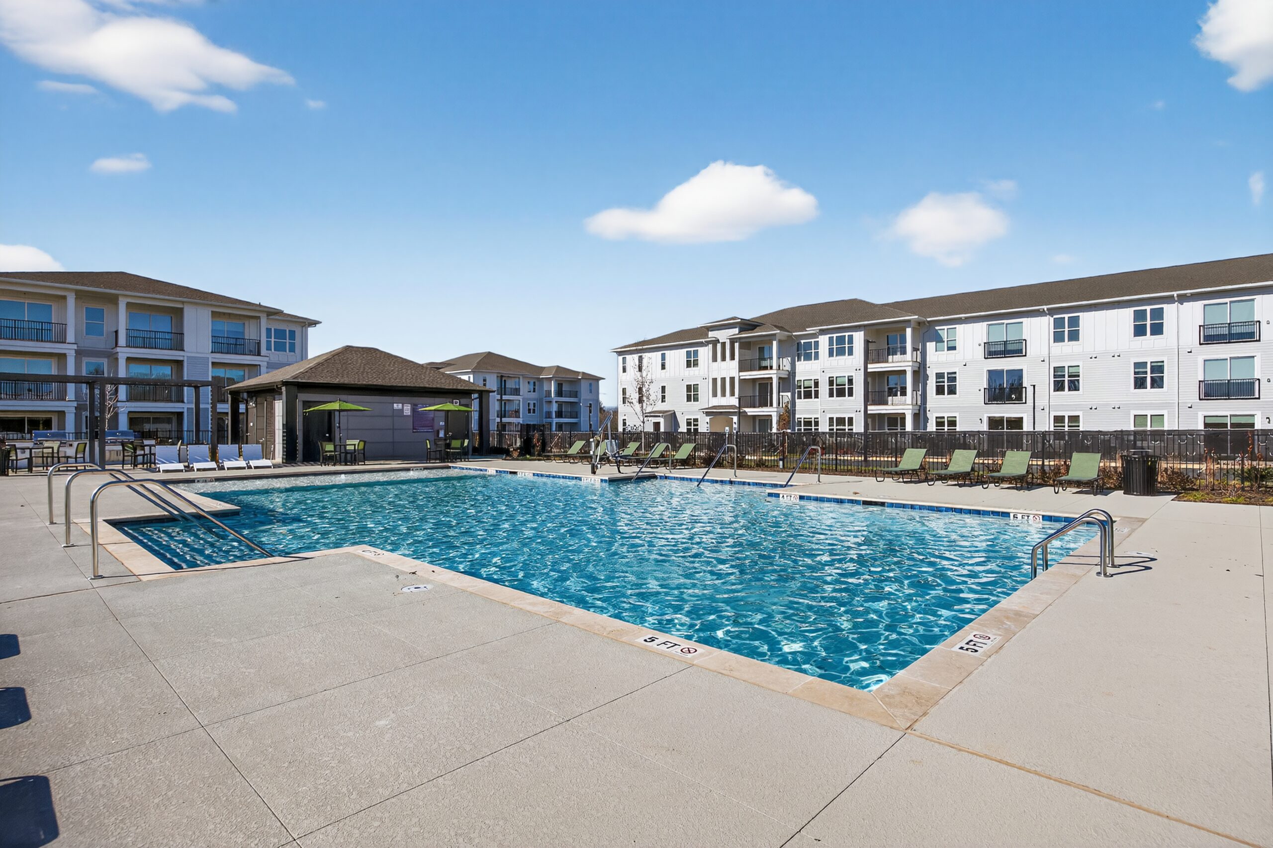 09_878_Rio_Rd_E_Charlottesville_VA_22901_USA-Exterior-878_Rio_Rd_Std-3