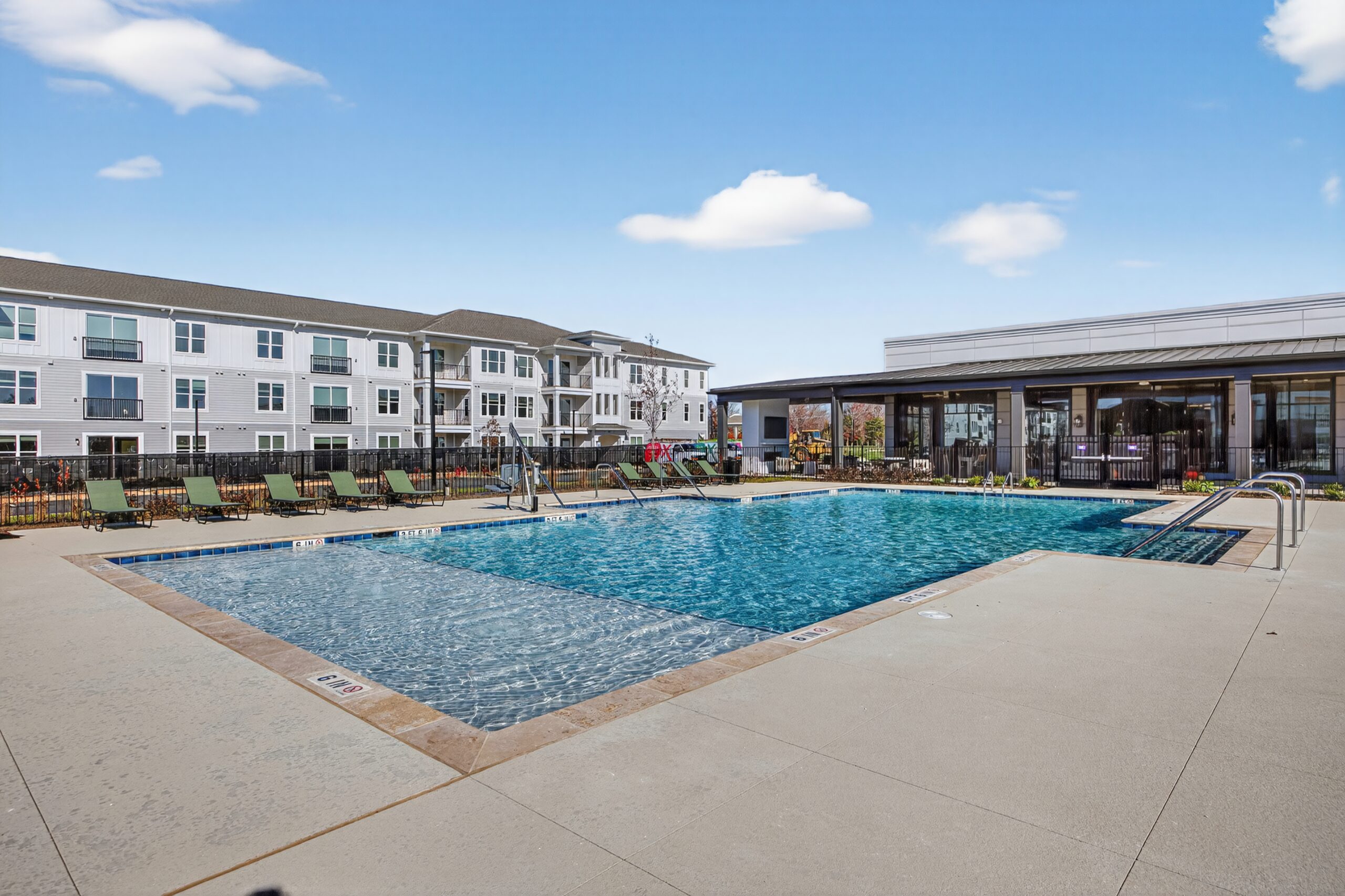 38_878_Rio_Rd_E_Charlottesville_VA_22901_USA-Exterior-878_Rio_Rd_HDR-12