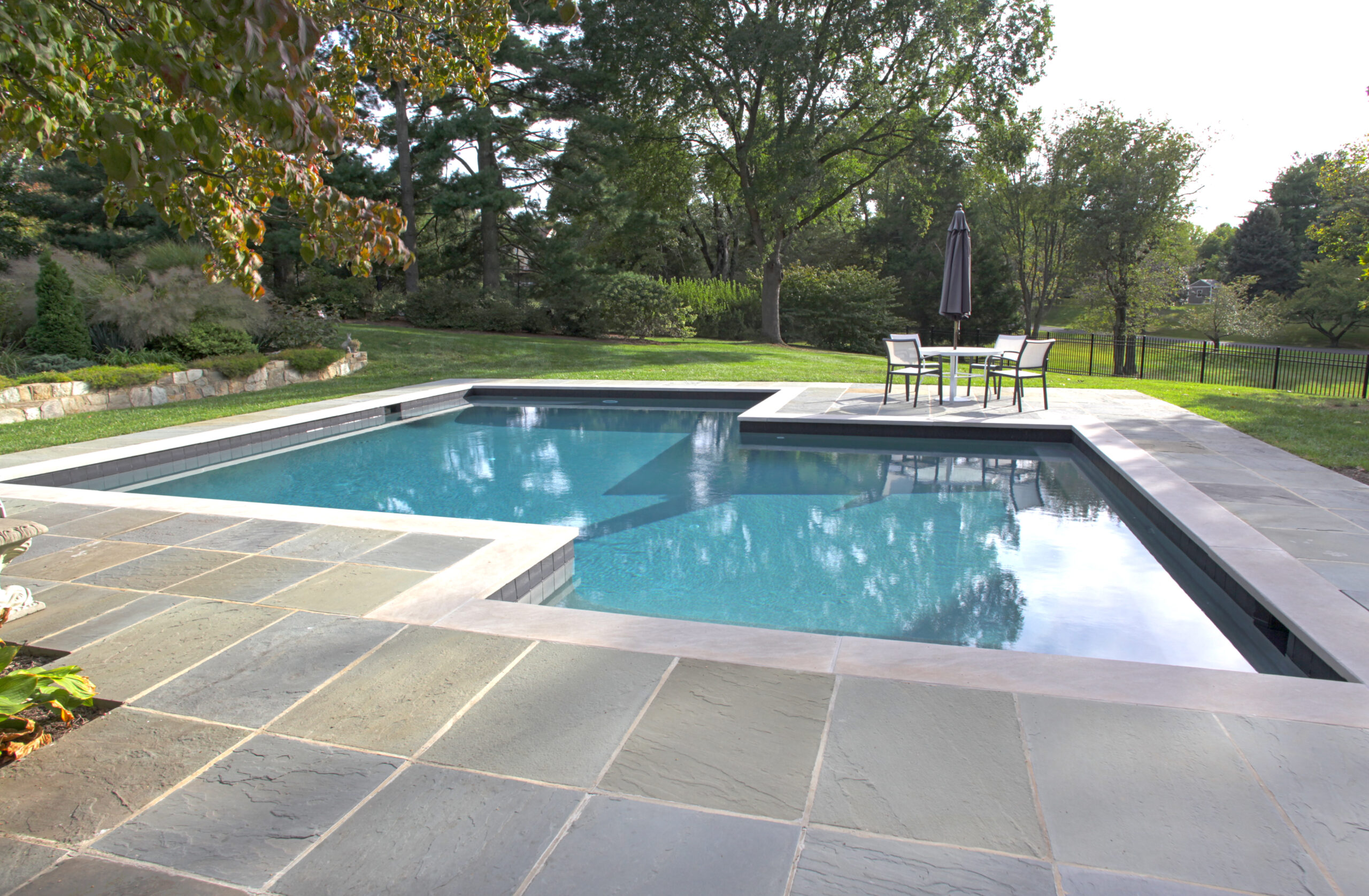 PEARL_Gray_Pool_165-166-167_HDR2